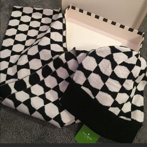 Kate spade hat and scarf set